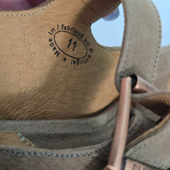 John Fluevog Sunny Tan Nubuck Leather Strappy Buckle Sandal Heeled 11 - Picture 10 of 11